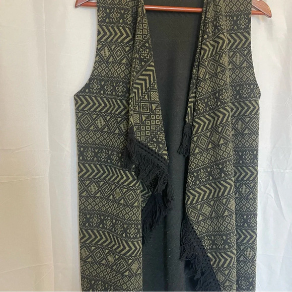 C Wonder Women’s Open Front Sleeveless Fringed Cardigan Kimono Geometric Pattern - Picture 5 of 13